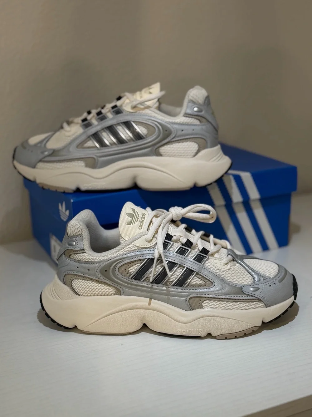 Adidas Ozmillen White Silver Black